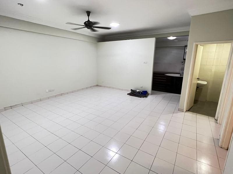 Kediaman Servis untuk Dijual di Fortune Avenue - Eliz Chan - Living Room - PropertyGuru.com.my
