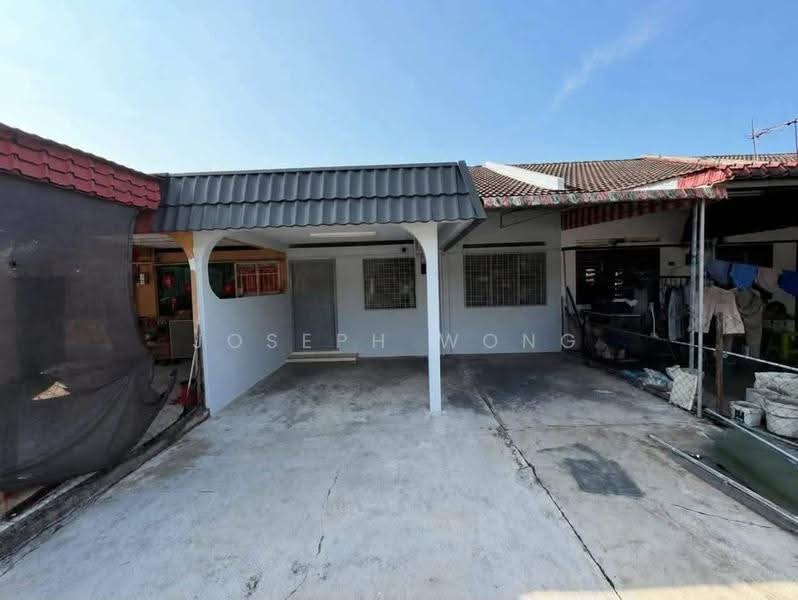 1-storey Terraced House for Sale in Taman Melor (Ipoh) - Joseph Wong - Exterior - PropertyGuru.com.my