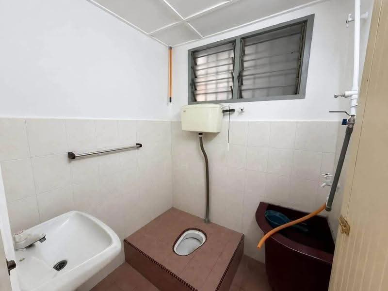 1-storey Terraced House for Sale in Taman Melor (Ipoh) - Joseph Wong - Bathroom - PropertyGuru.com.my
