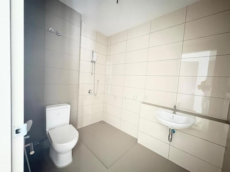Rumah Kluster untuk Dijual di Iskandar Puteri (Nusajaya) (Johor) - Jen Kiok - Bathroom - PropertyGuru.com.my