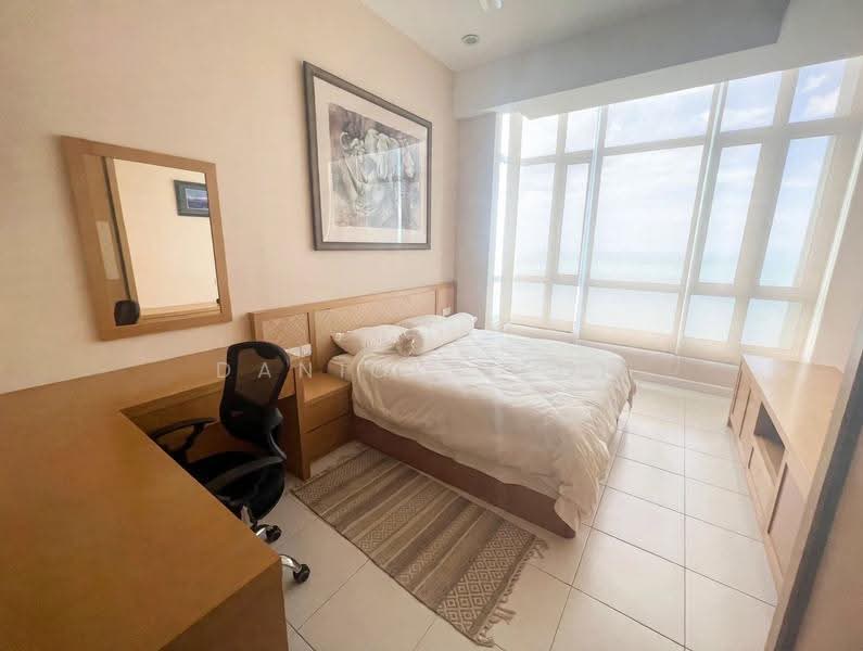 Condominium for Sale at 10 Island Resort - Danick Teoh - Bedroom - PropertyGuru.com.my