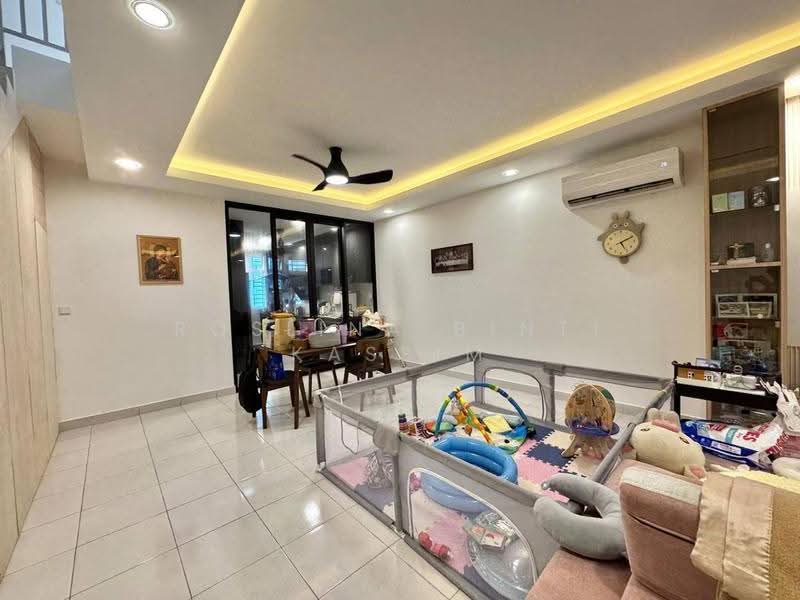 2-storey Terraced House for Sale in Pasir Gudang (Johor) - Roslina Binti Kassim - Living Room - PropertyGuru.com.my