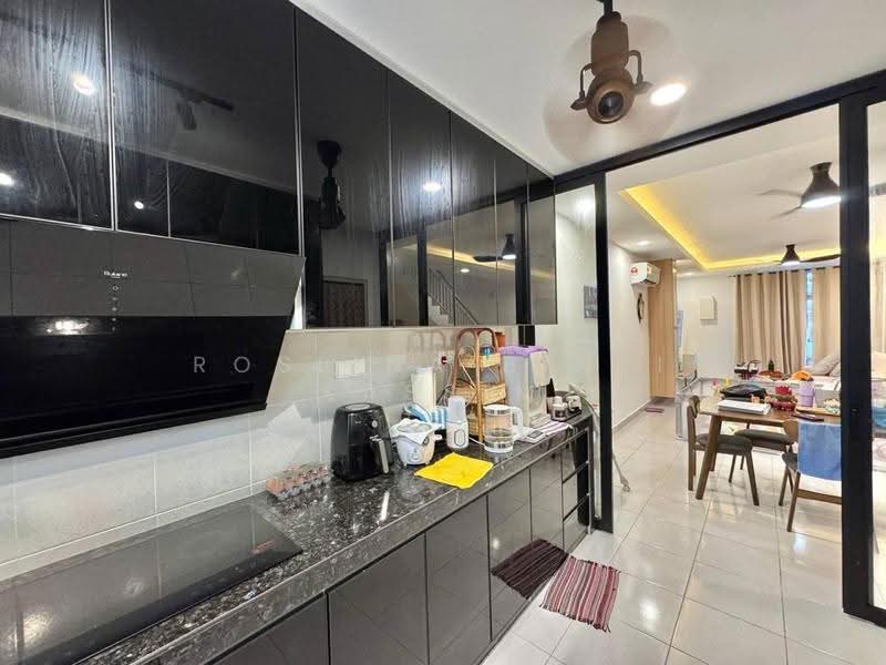 2-storey Terraced House for Sale in Pasir Gudang (Johor) - Roslina Binti Kassim - Kitchen - PropertyGuru.com.my