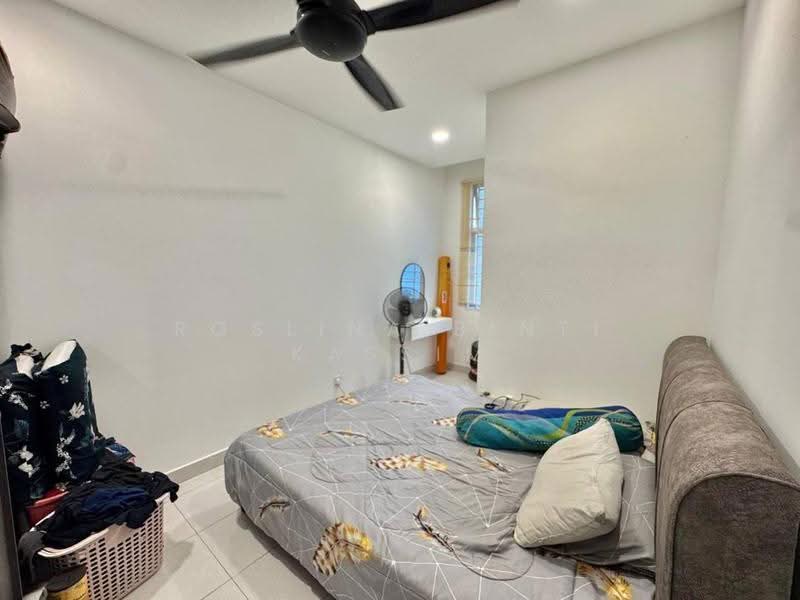 2-storey Terraced House for Sale in Pasir Gudang (Johor) - Roslina Binti Kassim - Bedroom - PropertyGuru.com.my