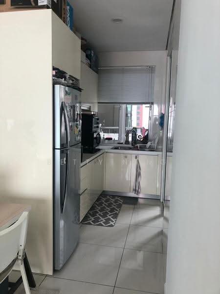 Kediaman Servis untuk Dijual di Glomac Damansara - Betty Ning - Kitchen - PropertyGuru.com.my