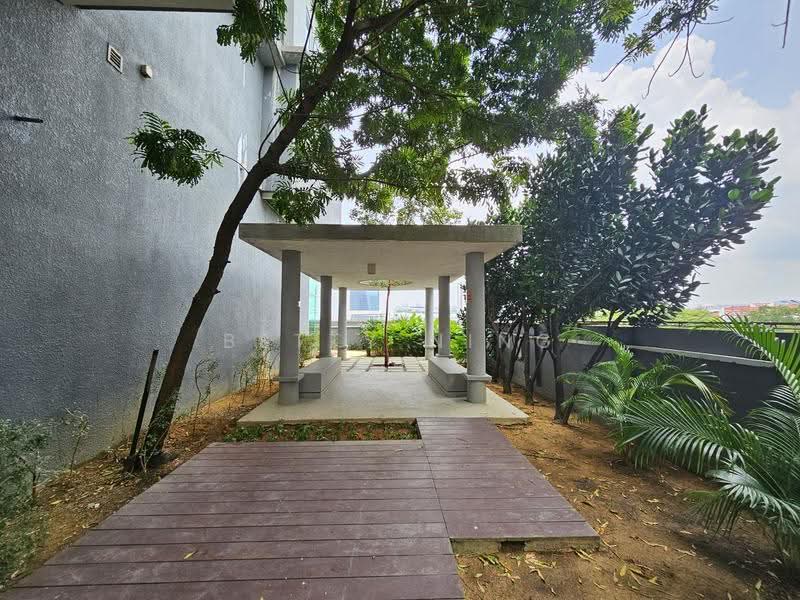 Kediaman Servis untuk Dijual di Glomac Damansara - Betty Ning - Exterior - PropertyGuru.com.my