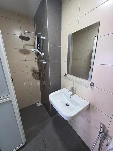 Kondominium untuk Disewa di The Holmes 1 - KINKI CHAN - Bathroom - PropertyGuru.com.my