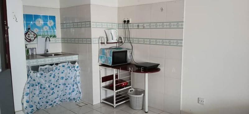 Kediaman Servis untuk Dijual di Menara Rajawali - Christine Tan - Kitchen - PropertyGuru.com.my