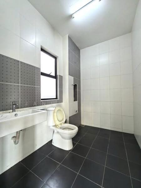 Rumah Berkembar untuk Dijual di Taman Nusa Idaman (Iskandar Puteri (Nusajaya)) - Janlly Jong - Bathroom - PropertyGuru.com.my