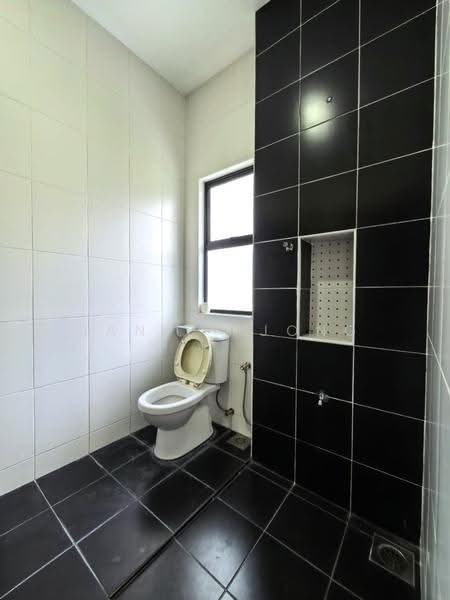 Rumah Berkembar untuk Dijual di Taman Nusa Idaman (Iskandar Puteri (Nusajaya)) - Janlly Jong - Bathroom - PropertyGuru.com.my