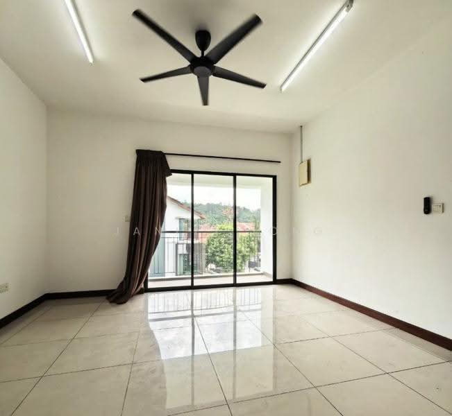 Rumah Berkembar untuk Dijual di Taman Nusa Idaman (Iskandar Puteri (Nusajaya)) - Janlly Jong - Living Room - PropertyGuru.com.my