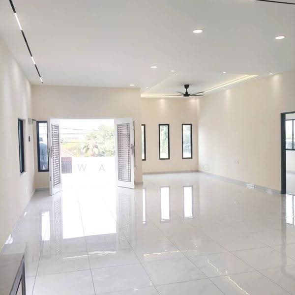 Bungalow House for Sale in Larkin (Johor Bahru) - Wan Ning - Living Room - PropertyGuru.com.my