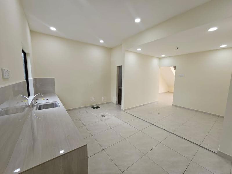 2-storey Terraced House for Sale in Saleng (Senai) - Ann . - Kitchen - PropertyGuru.com.my