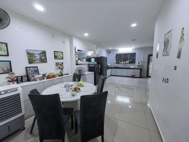 2-storey Terraced House for Sale in Menglembu Kledang Timur (Menglembu) - Joseph Wong - Kitchen - PropertyGuru.com.my