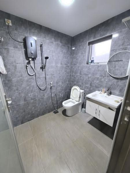 2-storey Terraced House for Sale in Menglembu Kledang Timur (Menglembu) - Joseph Wong - Bathroom - PropertyGuru.com.my