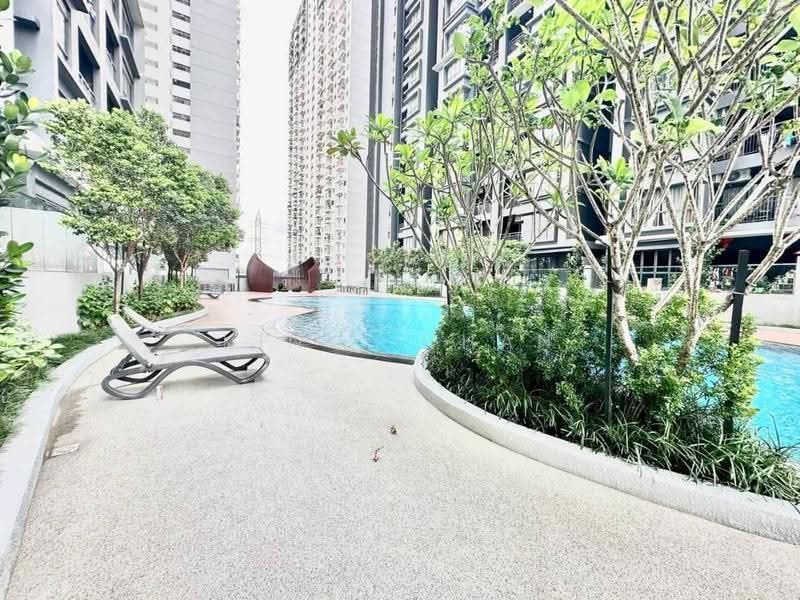 Kondominium untuk Disewa di The Holmes 2 - KINKI CHAN - Pool - PropertyGuru.com.my