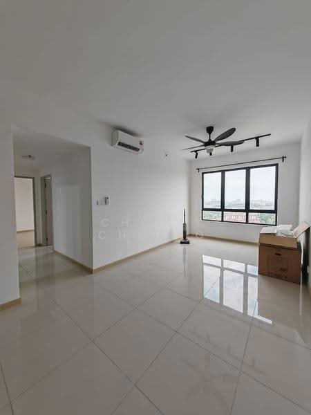 Kediaman Servis untuk Dijual di You City 3 - Cheery Cheong - Living Room - PropertyGuru.com.my