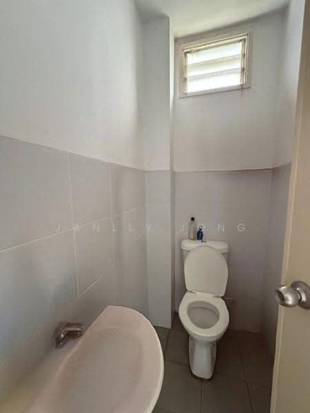 2-storey Terraced House for Sale in Setia Eco Gardens (Gelang Patah) - Janlly Jong - Bathroom - PropertyGuru.com.my