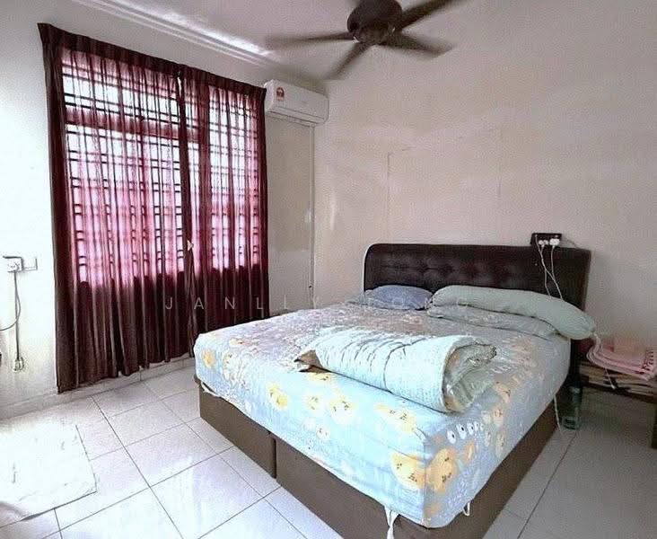 2-storey Terraced House for Sale in Setia Eco Gardens (Gelang Patah) - Janlly Jong - Bedroom - PropertyGuru.com.my