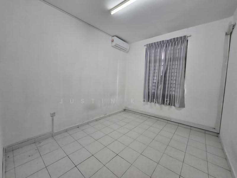 Pangsapuri untuk Dijual di Taman Larkin Idaman Plot C - Justin Kong - Interior - PropertyGuru.com.my