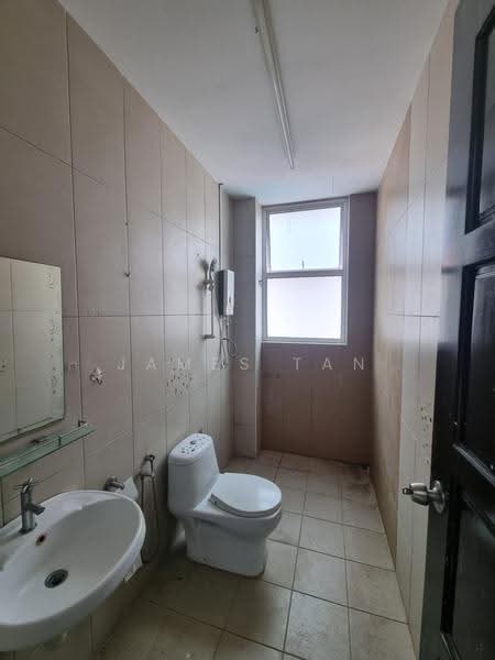 Rumah Berkembar untuk Dijual di Ayer Itam (Penang) - James Tan - Bathroom - PropertyGuru.com.my