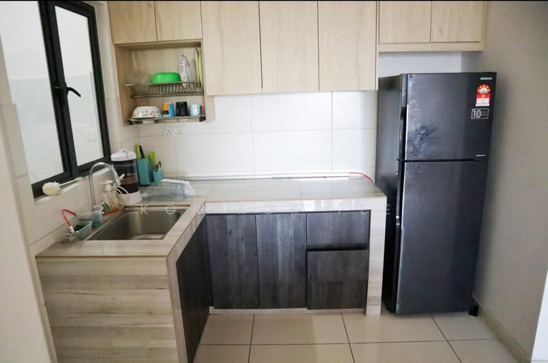 Condominium for Rent at Casa Green Condominium - Kor Kok Tee - Kitchen - PropertyGuru.com.my
