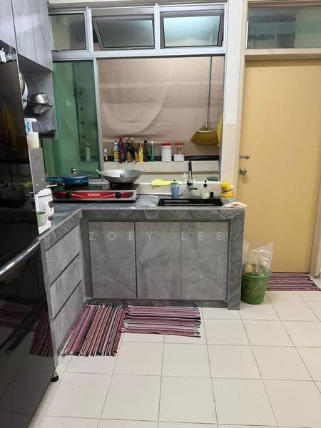 Pangsapuri untuk Dijual di Lake View Suites - Zoey Lee - Kitchen - PropertyGuru.com.my
