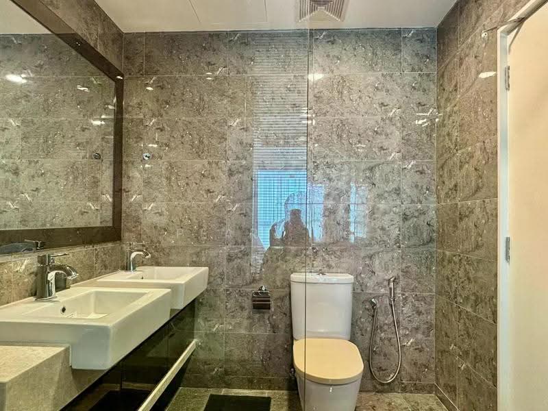 Kediaman Servis untuk Disewa di Dorsett Residences Sri Hartamas - Pearl Ho - Bathroom - PropertyGuru.com.my