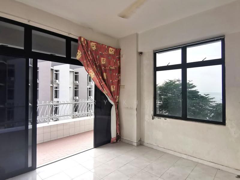 Condominium for Sale at Villa Ria - Gary Khoo - Balcony - PropertyGuru.com.my