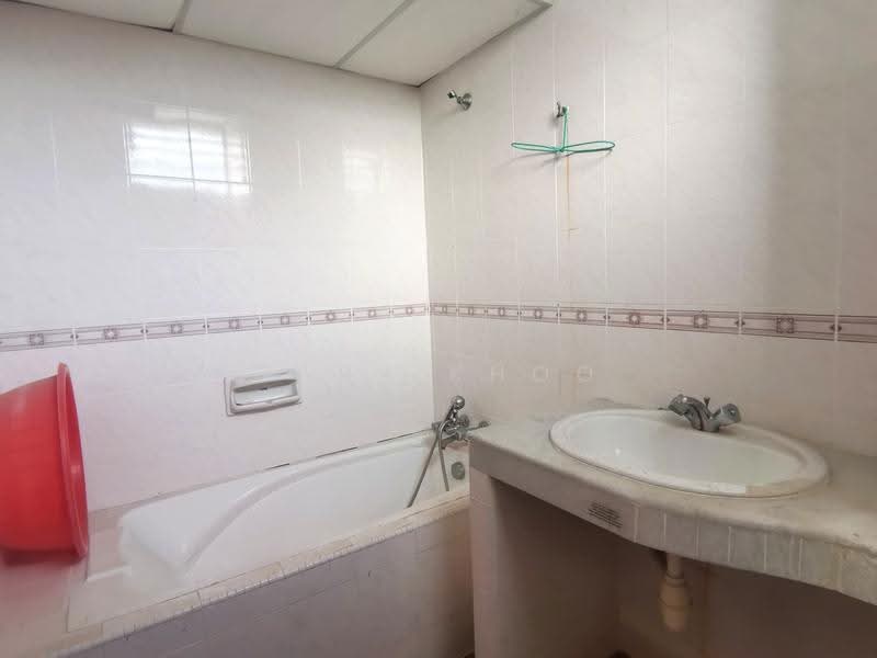 Condominium for Sale at Villa Ria - Gary Khoo - Bathroom - PropertyGuru.com.my
