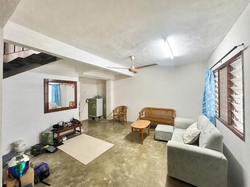 Rumah Teres 2-Tingkat untuk Dijual di Taman Kantan Permai (Kajang) - Norafian SMH - Living Room - PropertyGuru.com.my