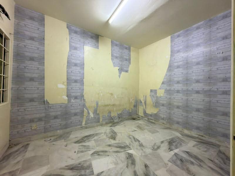Rumah Teres 2-Tingkat untuk Dijual di Bandar Country Homes (Rawang) - Kelly Kok - Interior - PropertyGuru.com.my