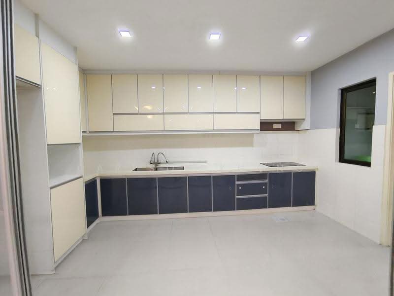 Kondominium untuk Dijual di Atmosfera Kondominium - Carlson Khong - Kitchen - PropertyGuru.com.my