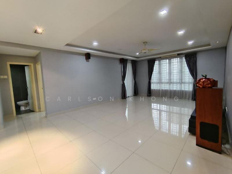 Kondominium untuk Dijual di Atmosfera Kondominium - Carlson Khong - Living Room - PropertyGuru.com.my