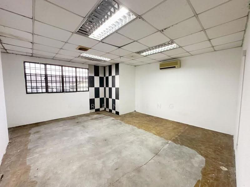Kedai untuk Disewa di Taman Ungku Tun Aminah (Skudai) - Karen Heng - Interior - PropertyGuru.com.my