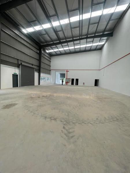Semi-D Factory for Sale in Seri Kembangan Industrial Area (Seri Kembangan) - OLIVIA OH - Interior - PropertyGuru.com.my