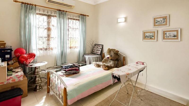 Rumah Berkembar untuk Dijual di Seksyen 7 (Shah Alam) - Iqbal Rafei - Bedroom - PropertyGuru.com.my