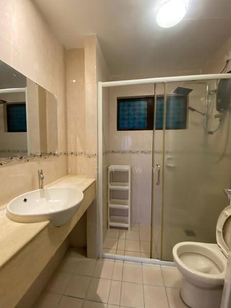 Condominium for Rent at Pelangi Utama - Yeoh WY - Bathroom - PropertyGuru.com.my
