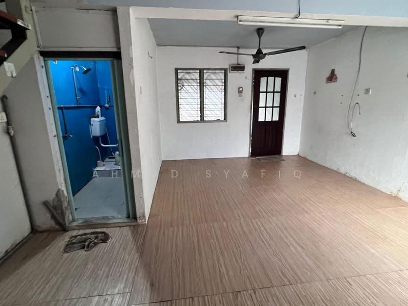2-storey Terraced House for Sale in Bandar Sultan Suleiman (Port Klang (Pelabuhan Klang)) - Ahmad Syafiq - PropertyGuru.com.my