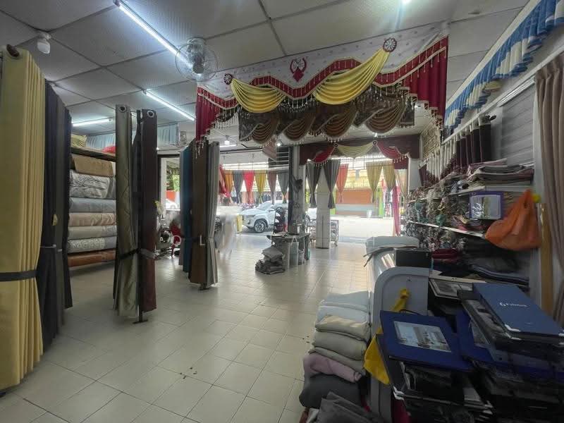 Kedai untuk Dijual di Nilai (Negeri Sembilan) - OLIVIA OH - Interior - PropertyGuru.com.my
