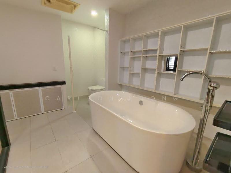 Kondominium untuk Dijual di Zefer Hill Residence - Carlson Khong - Bathroom - PropertyGuru.com.my