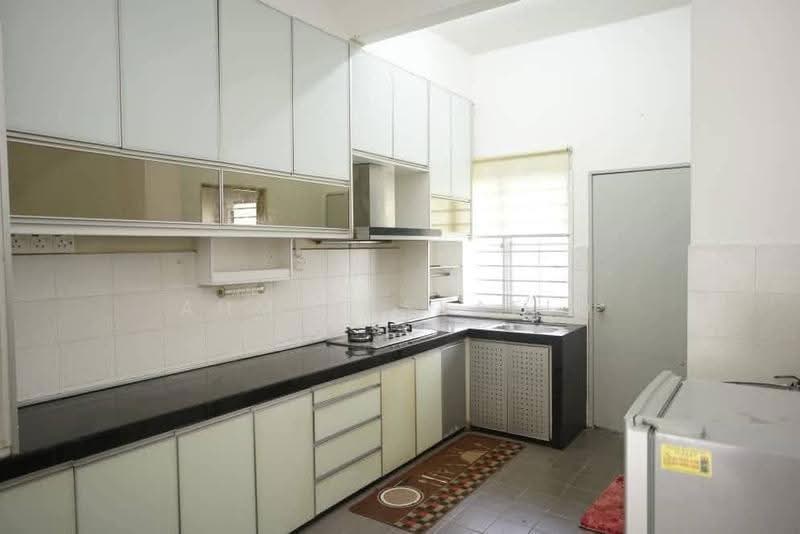 2-storey Terraced House for Sale in Bandar Putera 2 (Klang) - Ahmad Syafiq - Kitchen - PropertyGuru.com.my