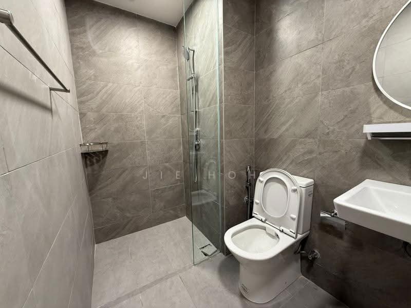 Service Residence for Rent at Quinn Residence - Jie Hoh - Bathroom - PropertyGuru.com.my