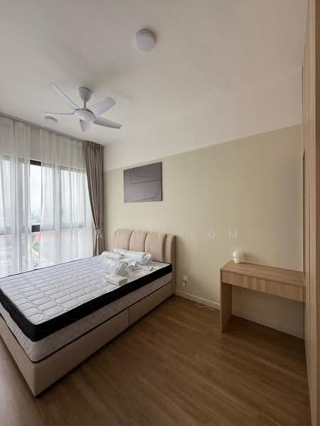 Kediaman Servis untuk Dijual di Sunway Velocity TWO - Manny Lum - Bedroom - PropertyGuru.com.my