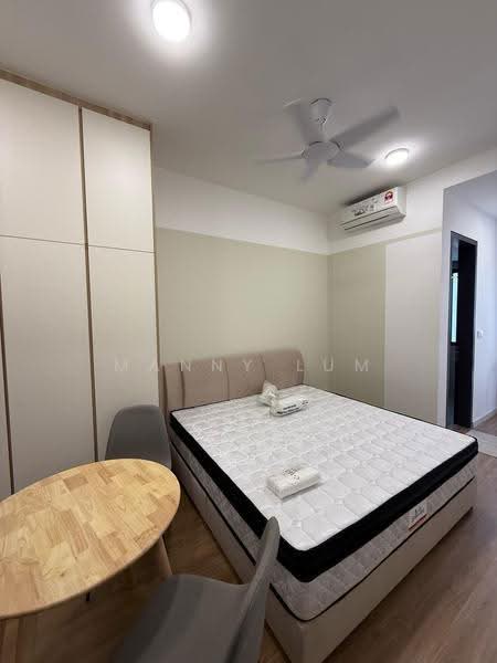 Kediaman Servis untuk Dijual di Sunway Velocity TWO - Manny Lum - Bedroom - PropertyGuru.com.my