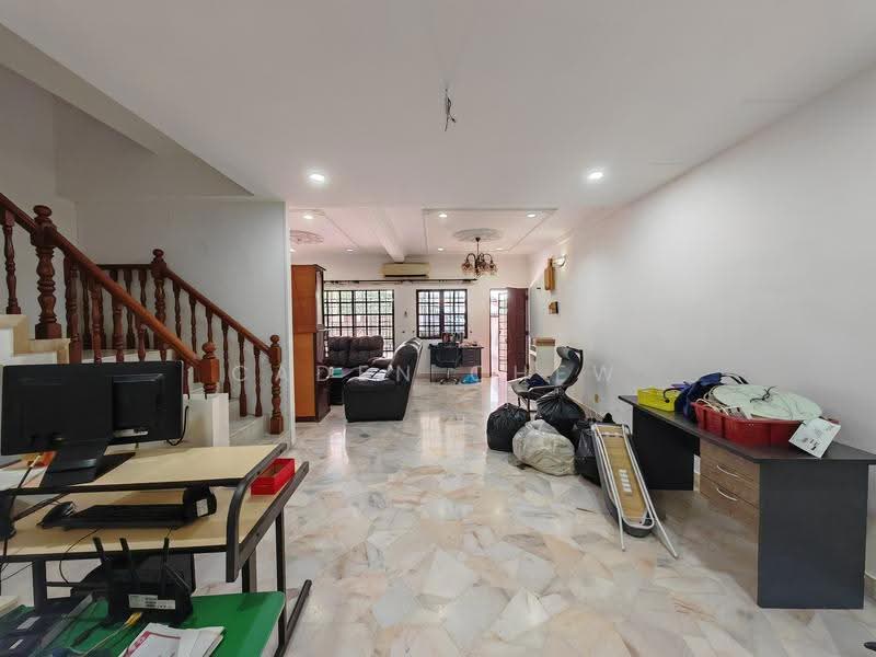 Rumah Teres 2-Tingkat untuk Dijual di Klang (Selangor) - Caden Chew - Living Room - PropertyGuru.com.my