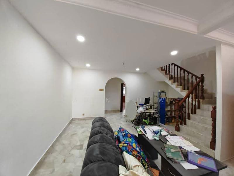 Rumah Teres 2-Tingkat untuk Dijual di Klang (Selangor) - Caden Chew - Living Room - PropertyGuru.com.my