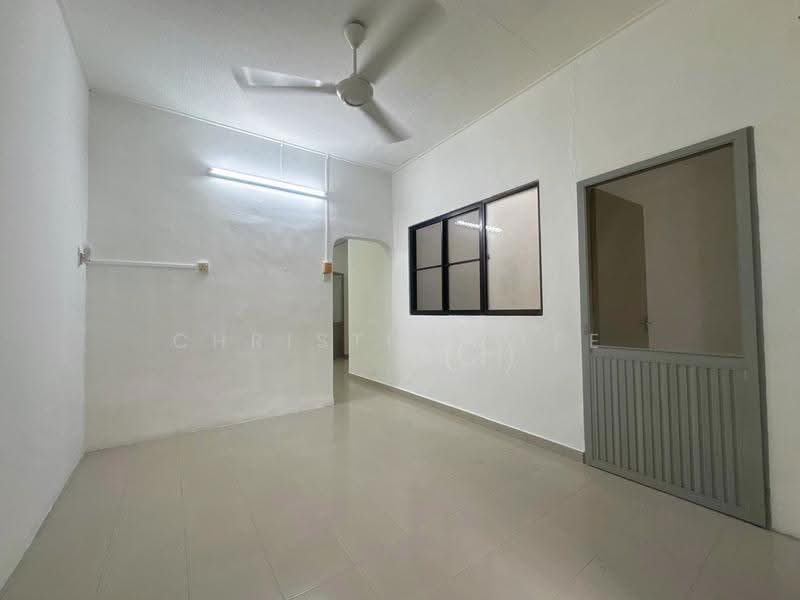 1-storey Terraced House for Sale in Taman Melaka Baru (Batu Berendam) - Christina Lee - Interior - PropertyGuru.com.my