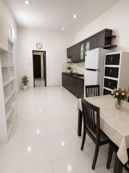 1-storey Terraced House for Sale in Bukit Indah (Iskandar Puteri (Nusajaya)) - Junz Liew - Kitchen - PropertyGuru.com.my
