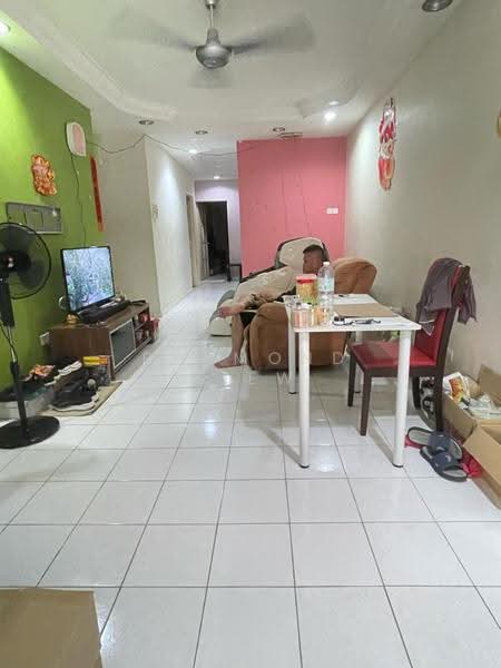 Townhouse for Sale in Batu Caves (Selangor) - Raymond Siew - Living Room - PropertyGuru.com.my